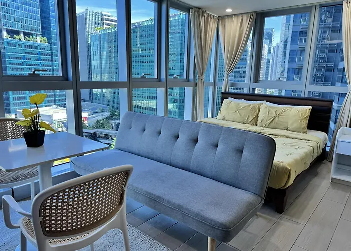 3br Uptown Bgc-14floor View Near Malls And Restaurants