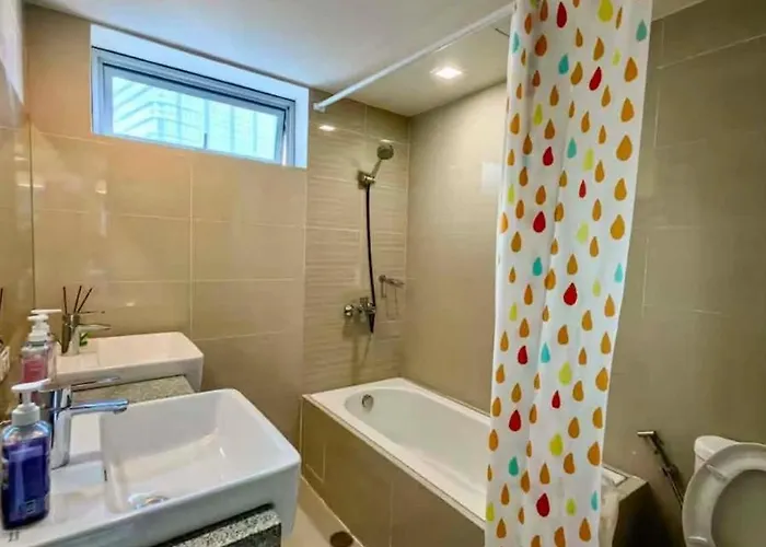 3br Uptown Bgc-14floor View Near Malls And Restaurants * Manila