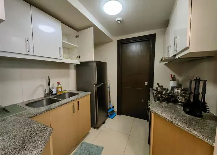 3br Uptown Bgc-14floor View Near Malls And Restaurants * Manila