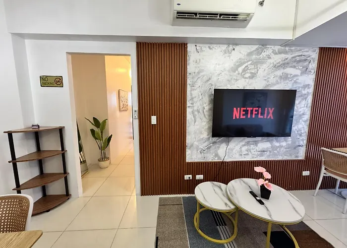 3br Uptown Bgc-14floor View Near Malls And Restaurants Apartamento Manila