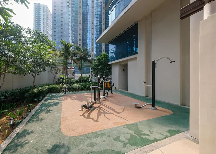 3br Uptown Bgc-14floor View Near Malls And Restaurants Apartamento Manila