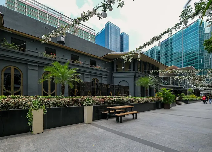 3br Uptown Bgc-14floor View Near Malls And Restaurants * Manila